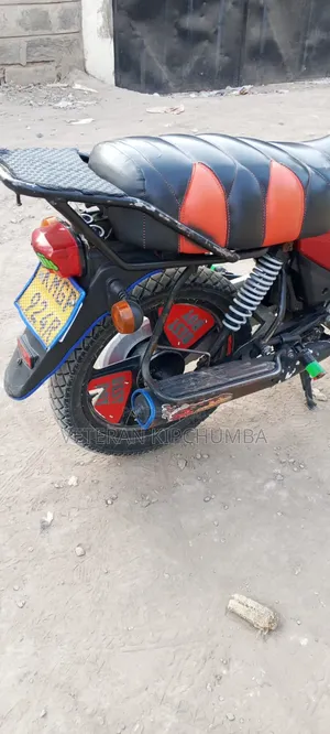 TVS HLX Plus ES 2023 Red