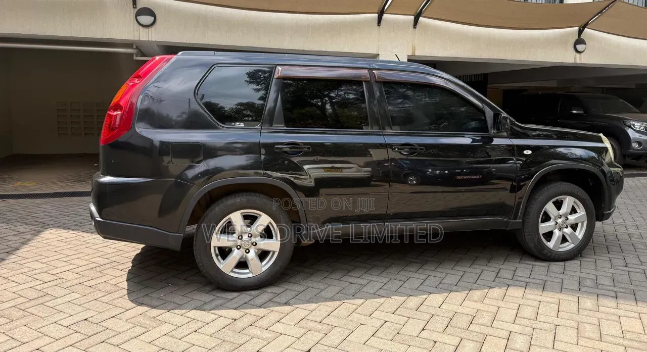 Nissan X-Trail 2010 Black