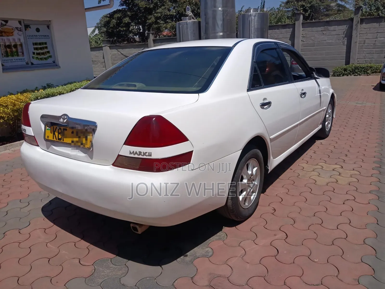 Toyota Mark II 2001 White