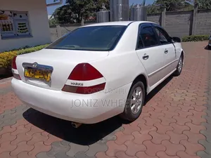 Toyota Mark II 2001 White
