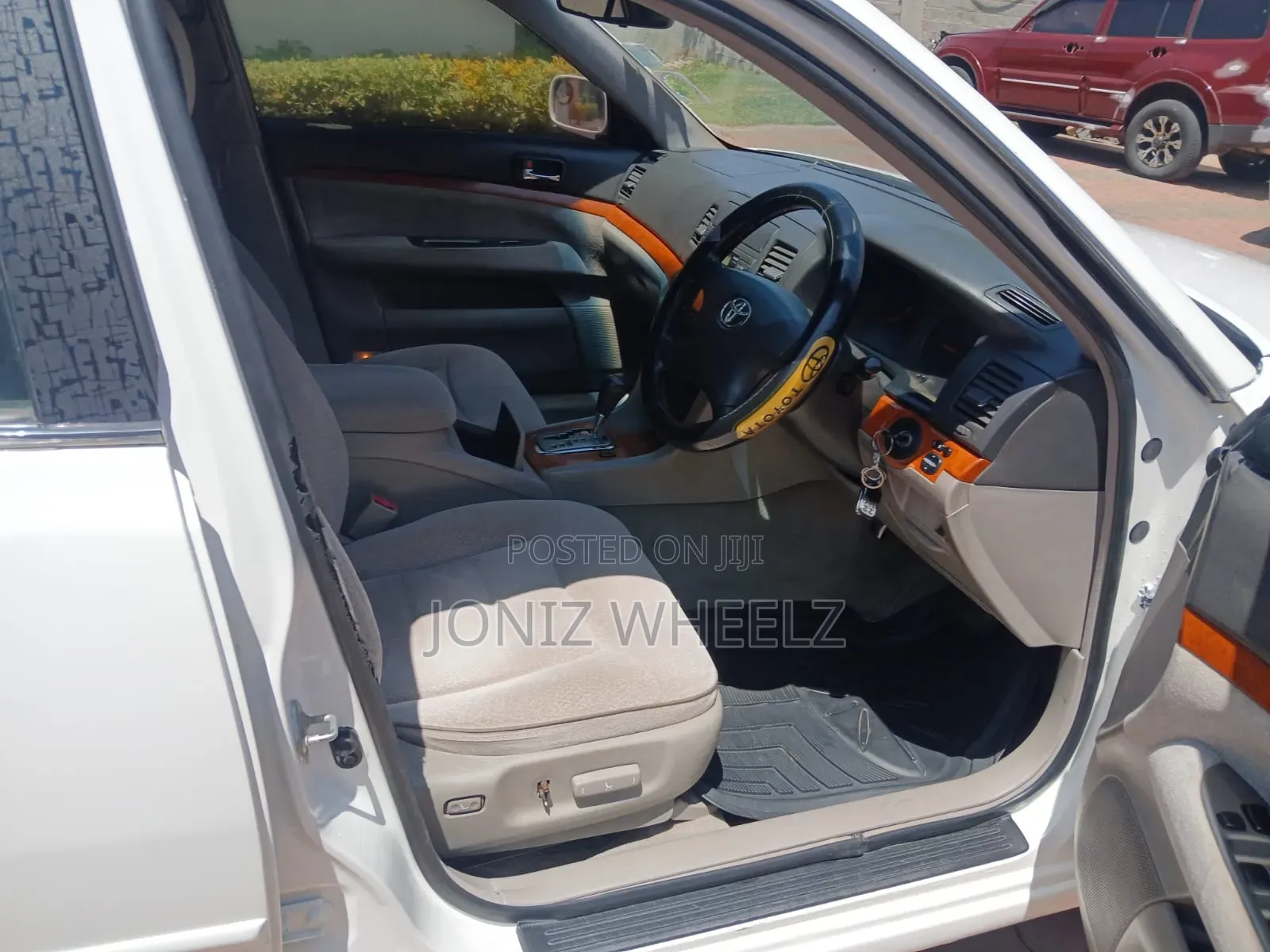 Toyota Mark II 2001 White