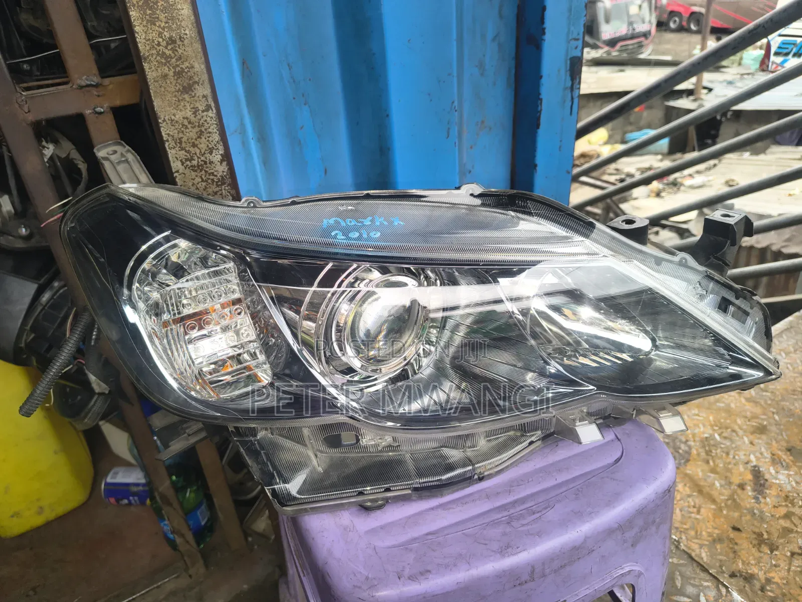 Mark X 2010 Headlight