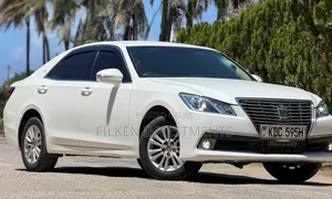 Toyota Crown 2015 White