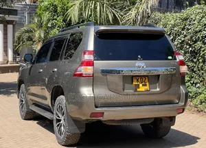 Toyota Land Cruiser Prado 2.8 2017 Gold