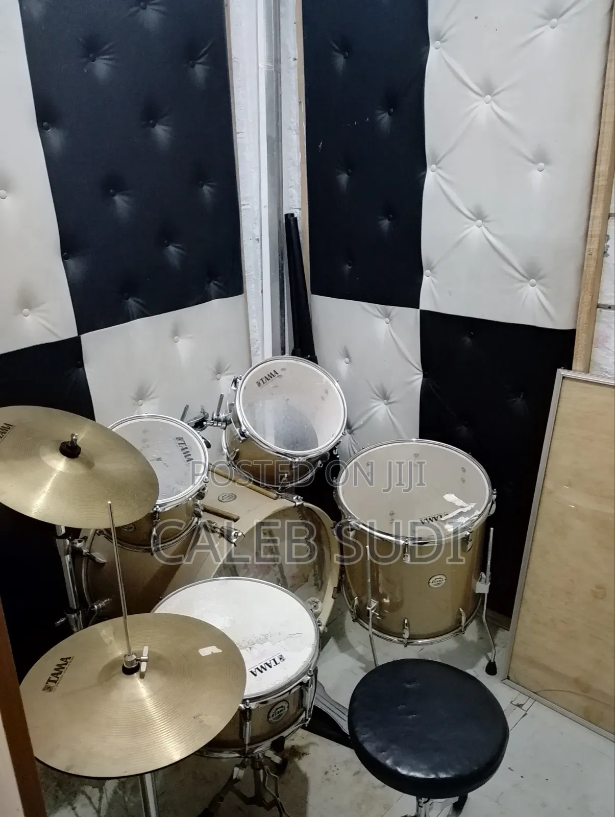 Guitars,pianos ,Drums Sale Pocket Friendly and Legit Brand Prices