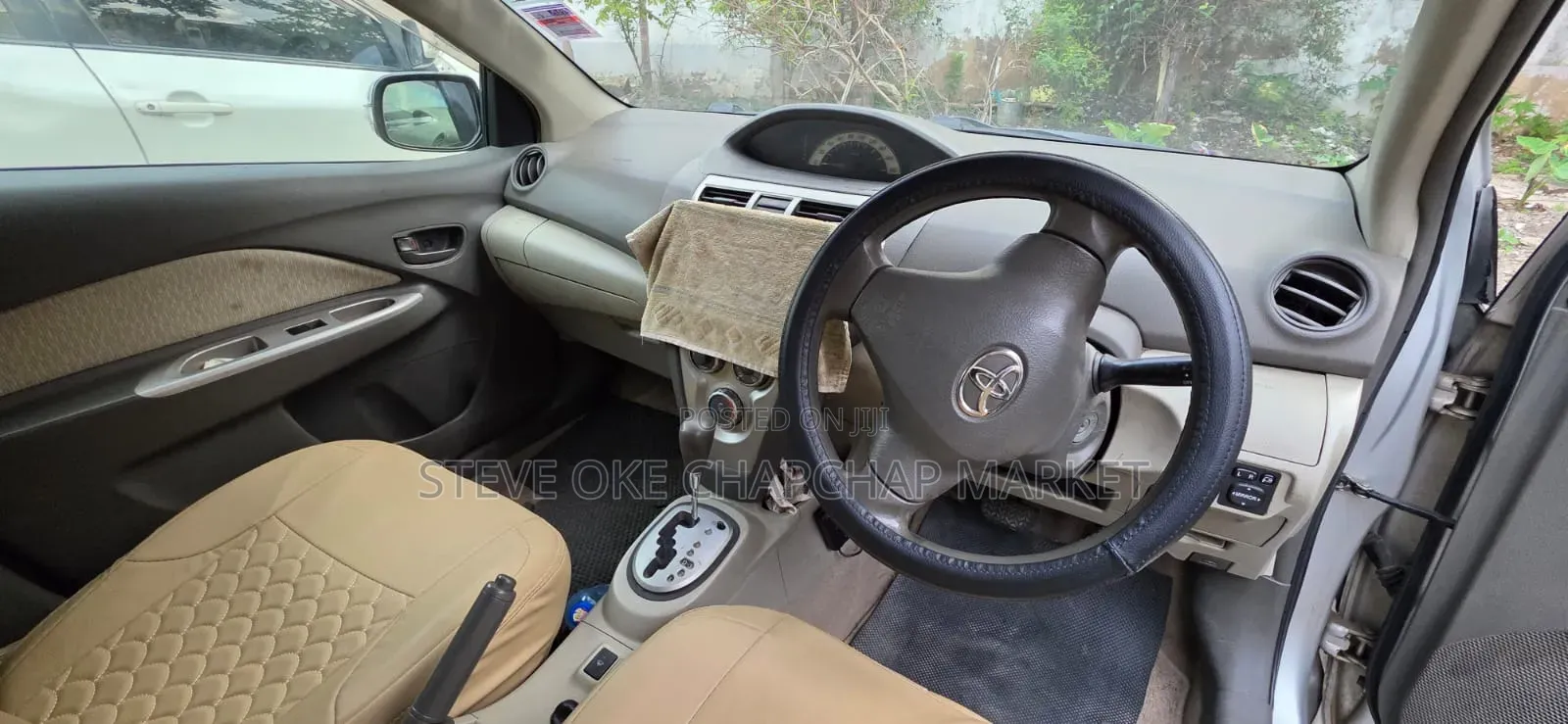 Toyota Belta 2012 Silver