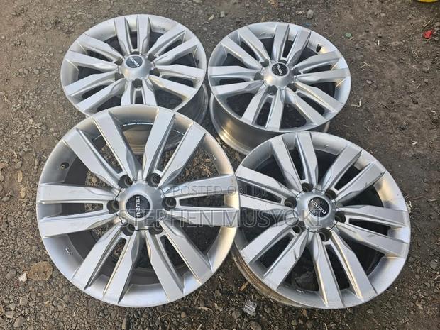 Isuzu Mux,d Max Size 18inch Rims