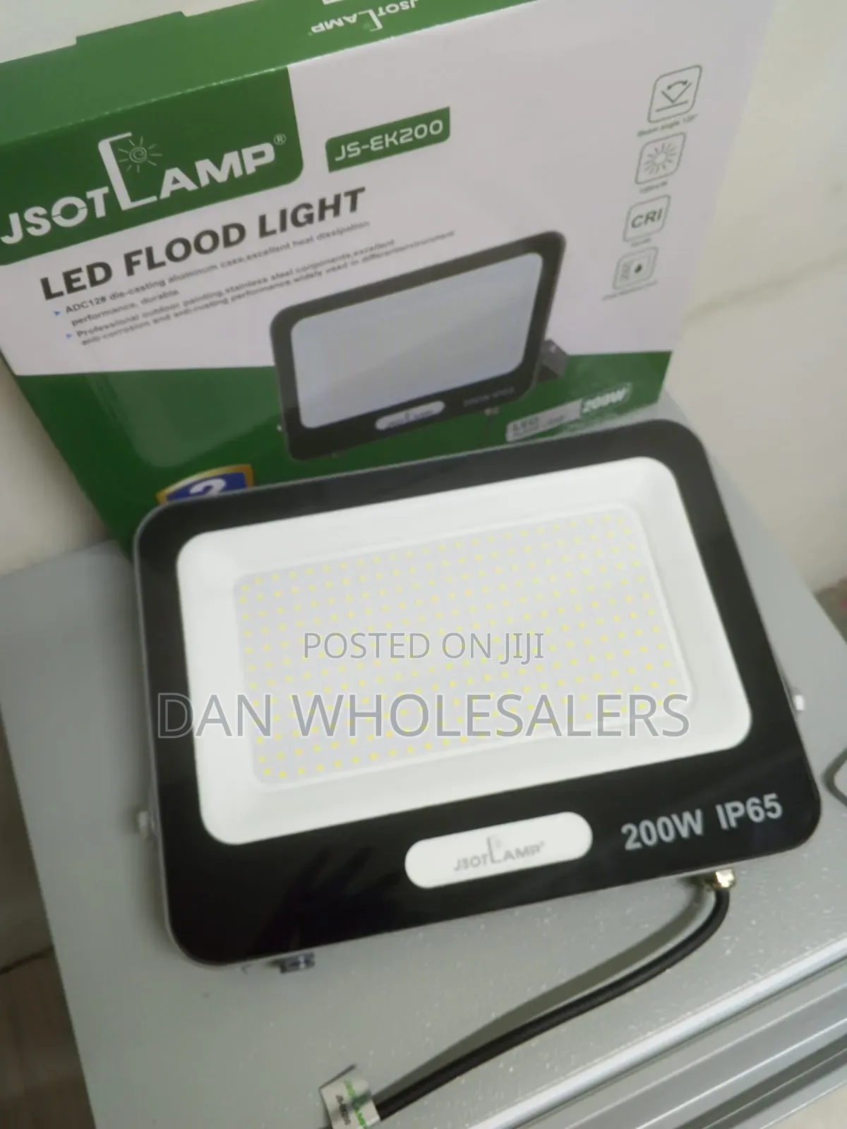 200W LED Flood Light IP65 Rated for Garden and Stadium