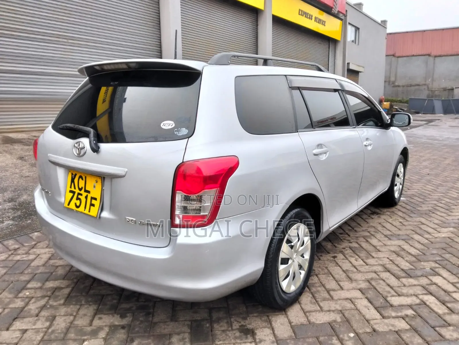 Toyota Corolla Fielder 2010 Silver