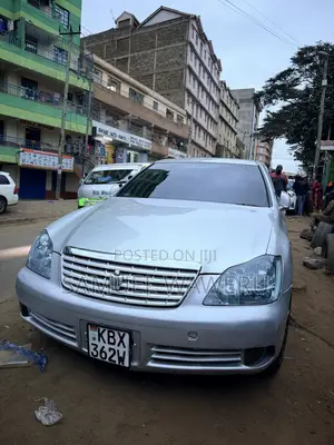 Toyota Crown 2006 Silver