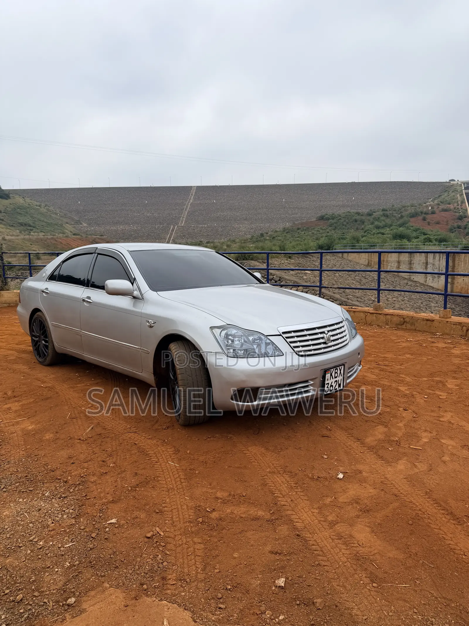 Toyota Crown 2006 Silver
