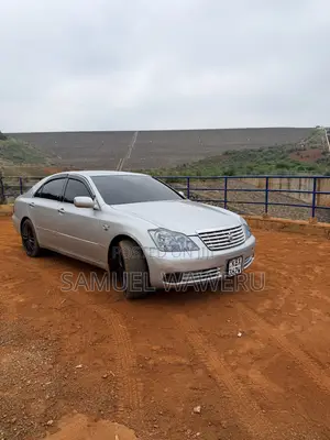 Toyota Crown 2006 Silver