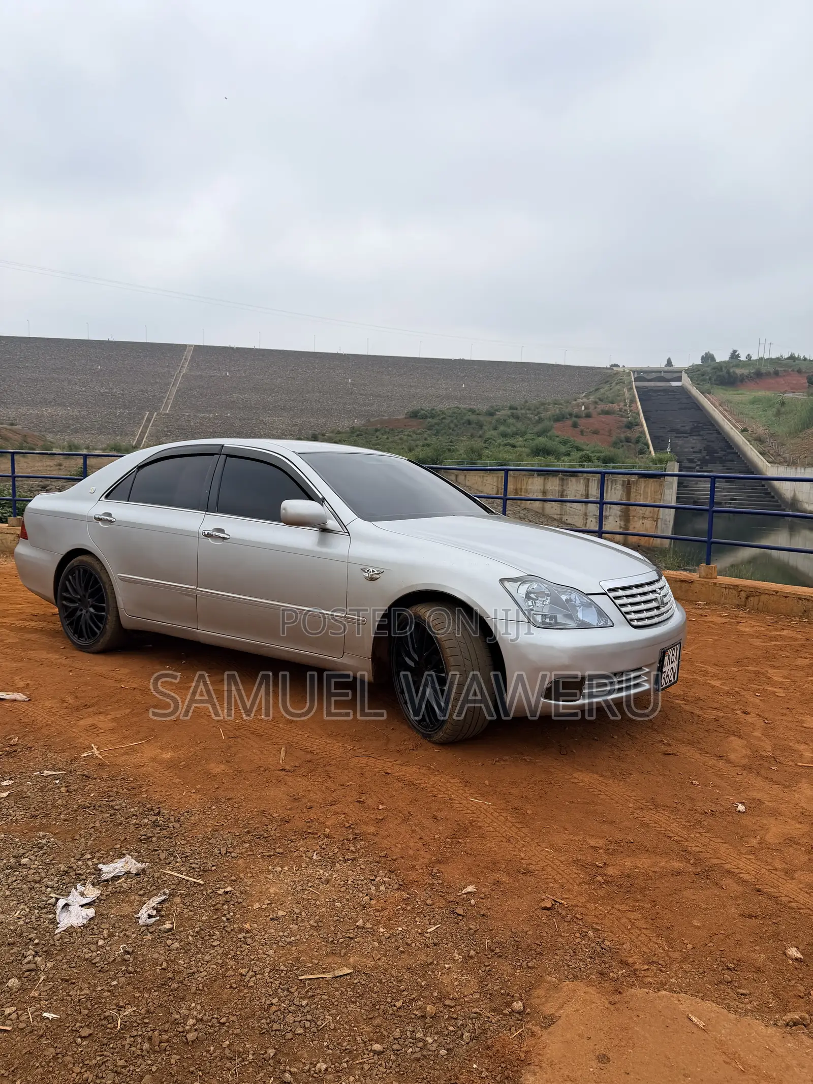 Toyota Crown 2006 Silver