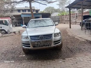 Volkswagen Touareg 2016 Silver