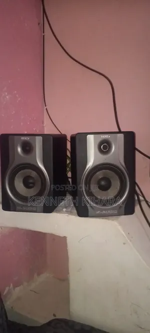 Bx5 M-Audio