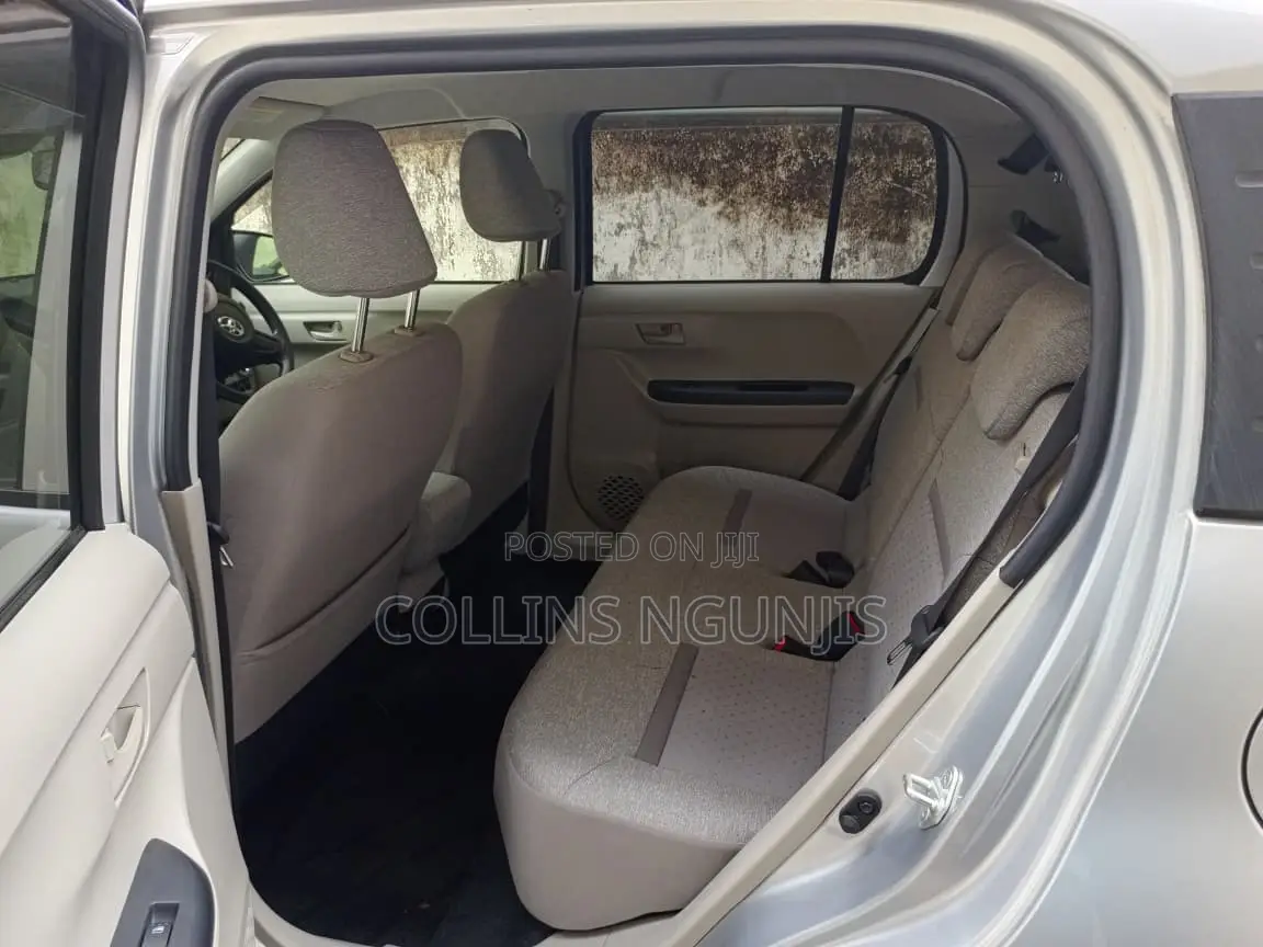 Toyota Passo 2018 Silver