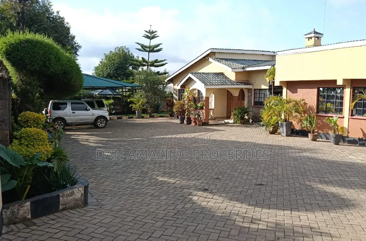 6bdrm Bungalow in Ngong On 1/4 Acre, Oluulua for rent