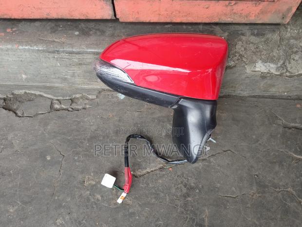 Toyota Spade Sidemirrow 2012 Model