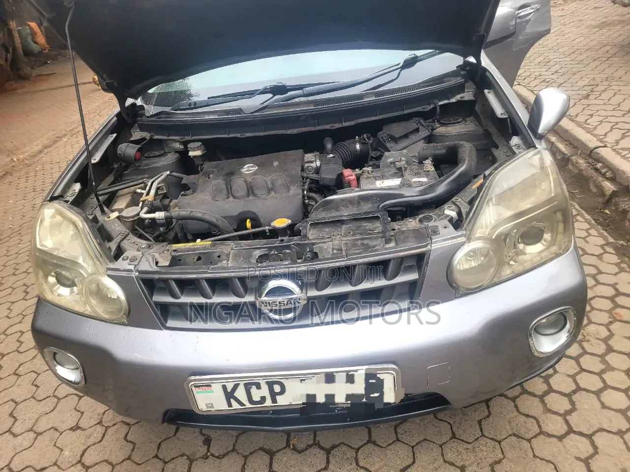 Nissan X-Trail 2010 Silver