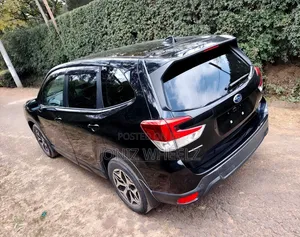 Subaru Forester Premium AWD 2019 Black