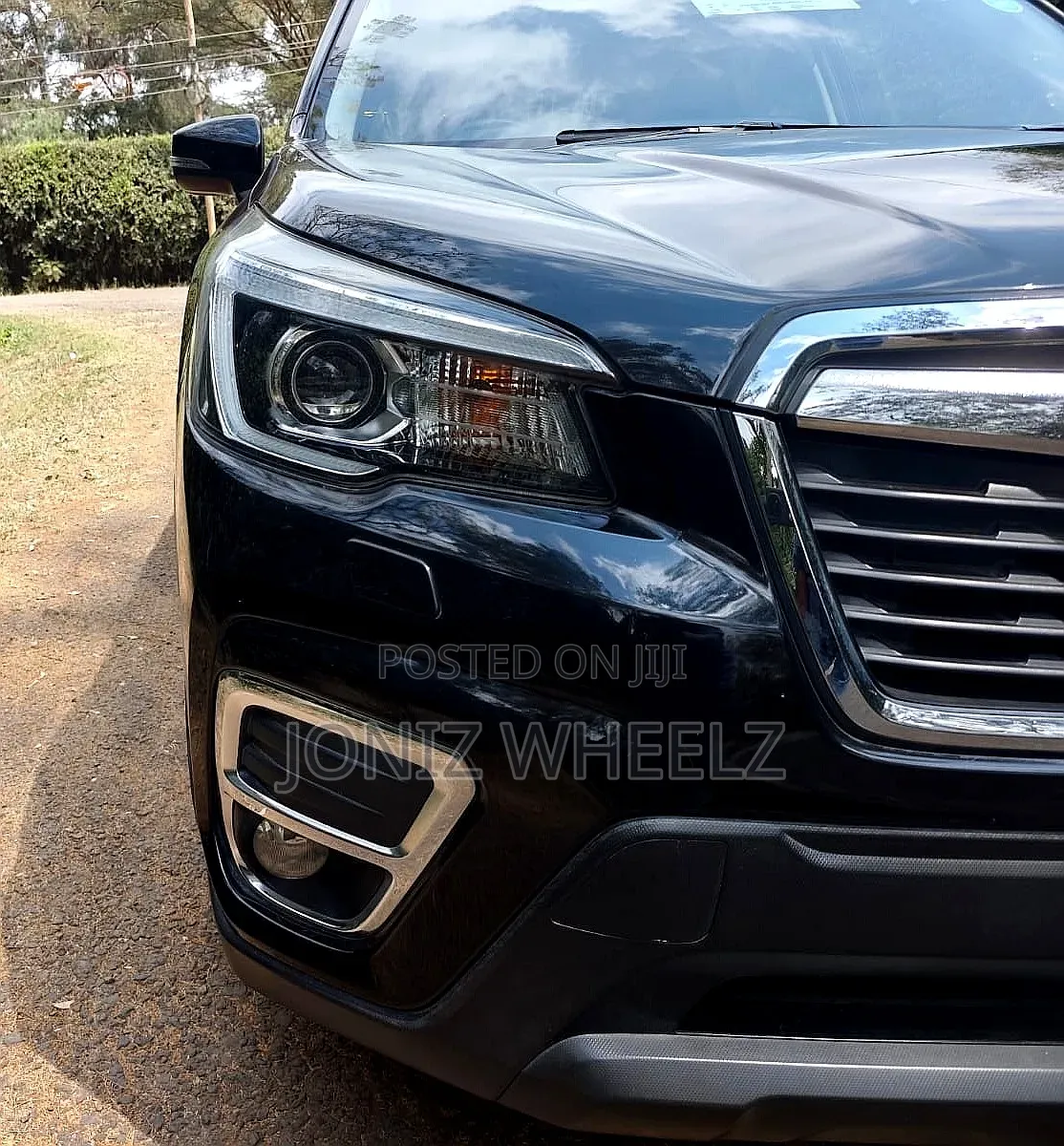 Subaru Forester Premium AWD 2019 Black