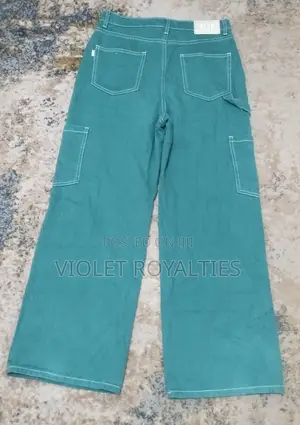 Stylish Green Wide-Leg Cargo Trousers - Size 14