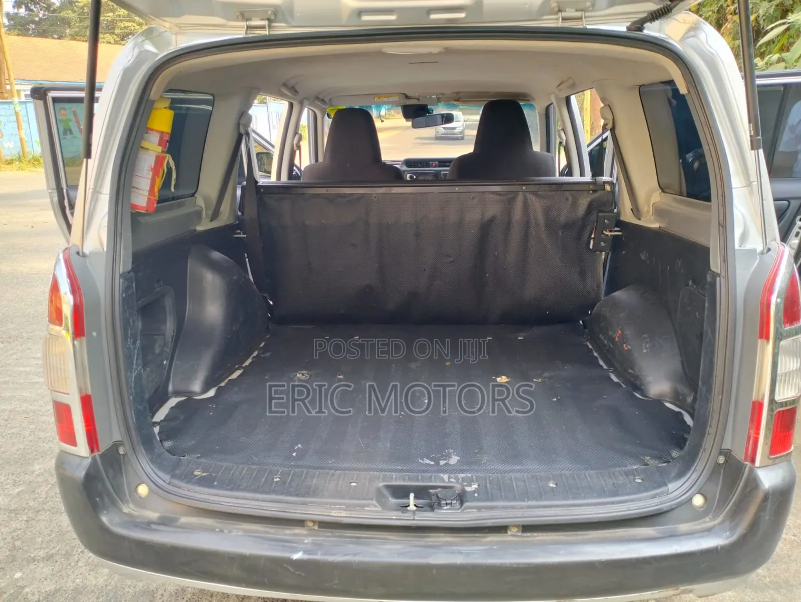 Toyota Probox 2017 Silver