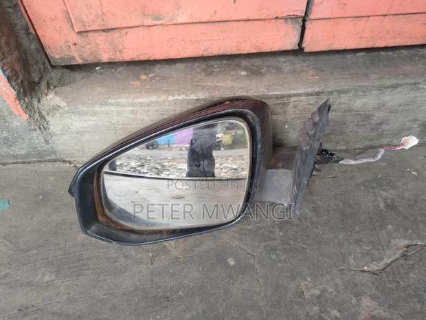 Toyota Fortuner Sidemirrow