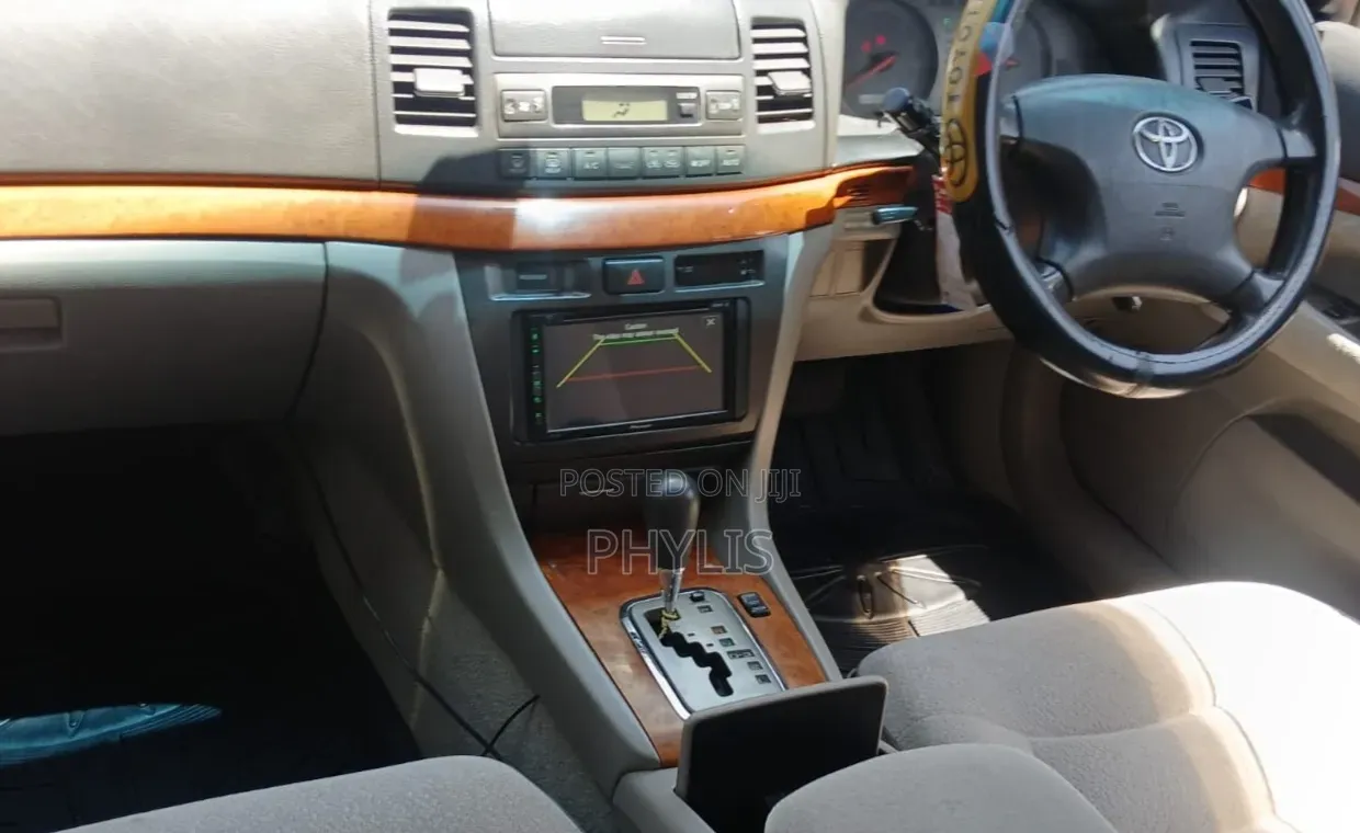 Toyota Mark II 2001 White