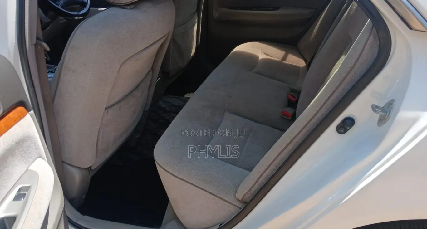 Toyota Mark II 2001 White