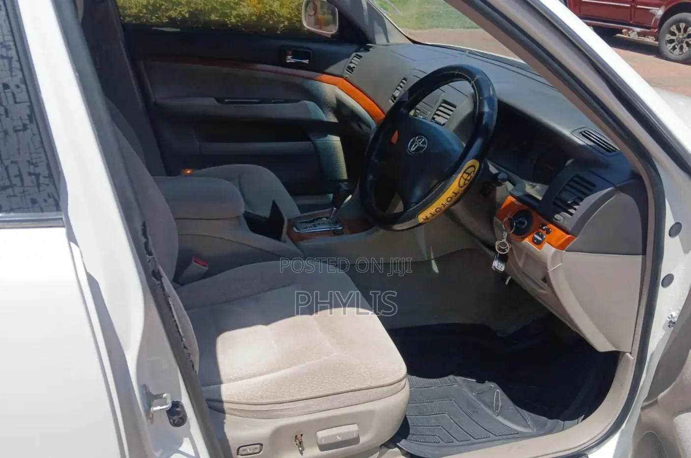 Toyota Mark II 2001 White