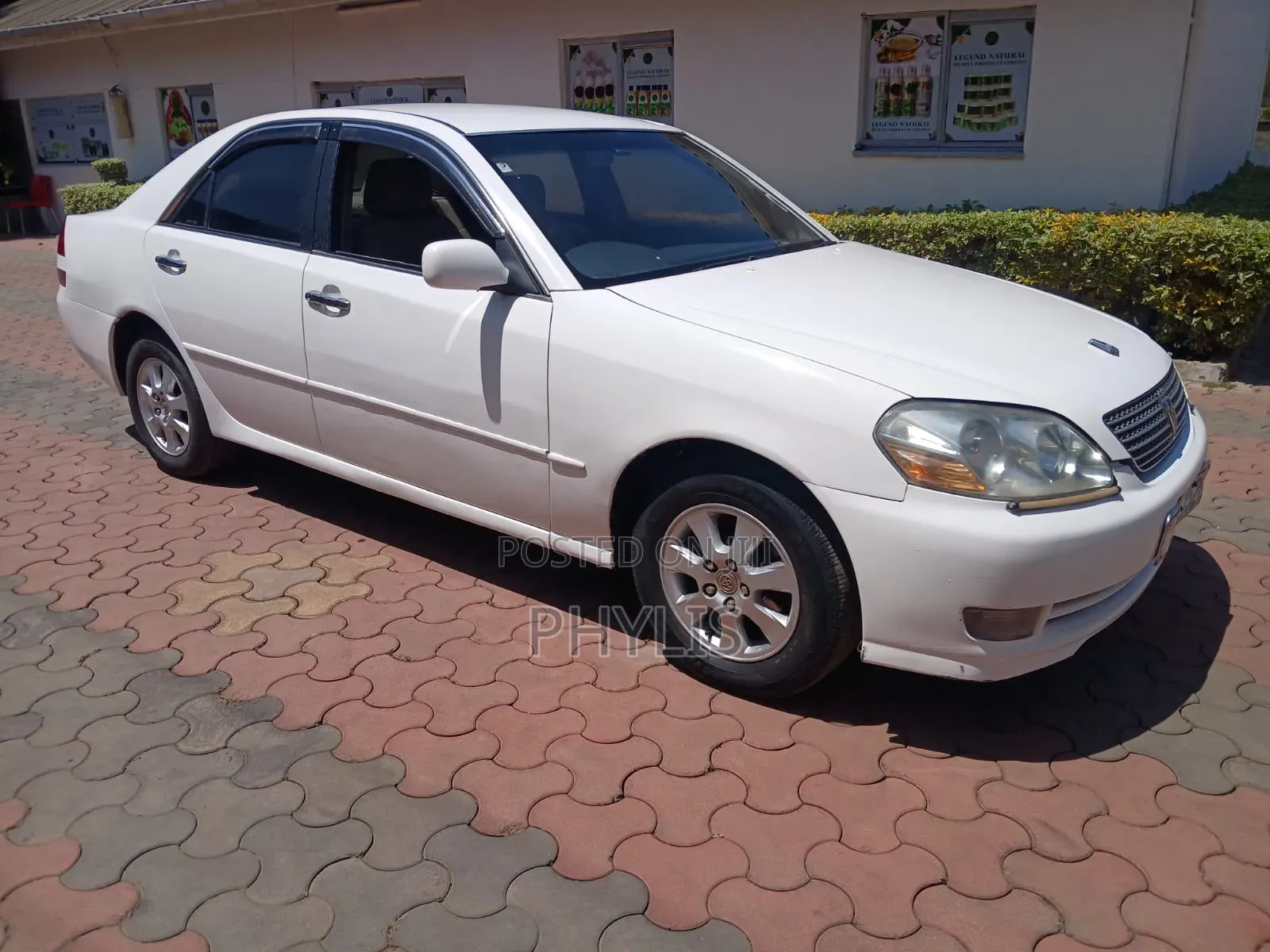 Toyota Mark II 2001 White
