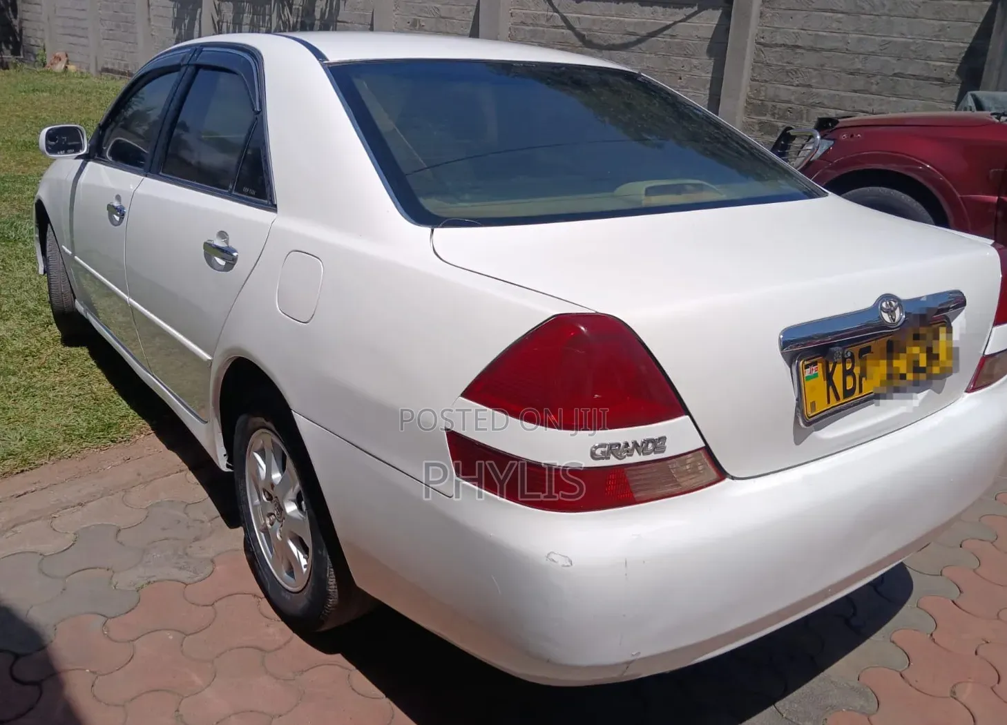 Toyota Mark II 2001 White