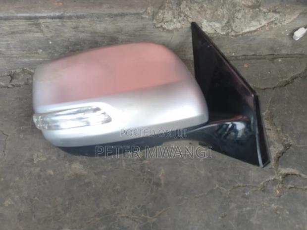 Toyota V8 Sidemirrow 200 Series
