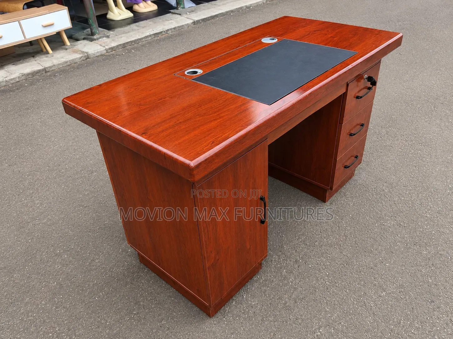 Executive Desk Office Table Laminated Desk
