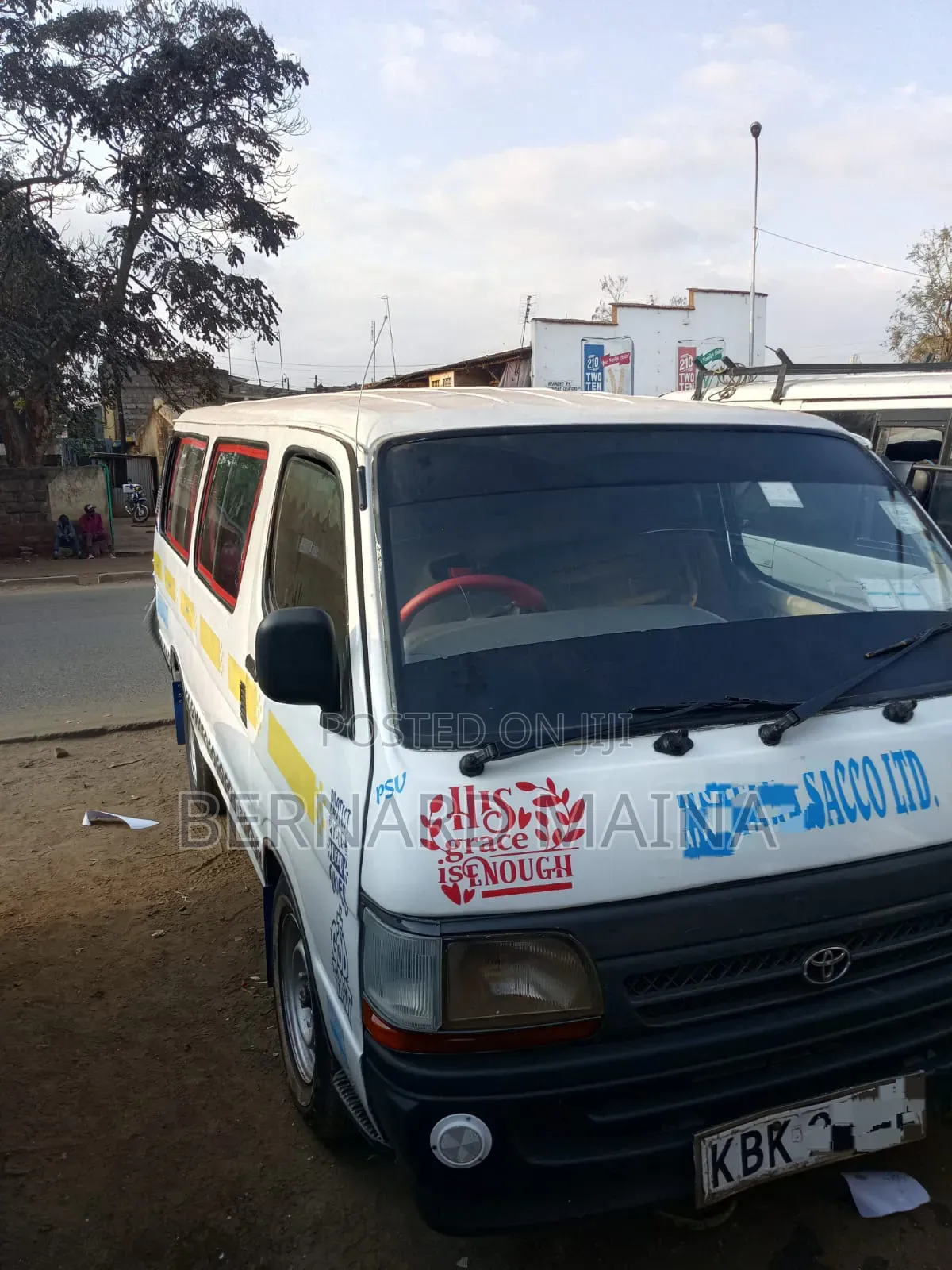 Toyota HiAce 2006 White