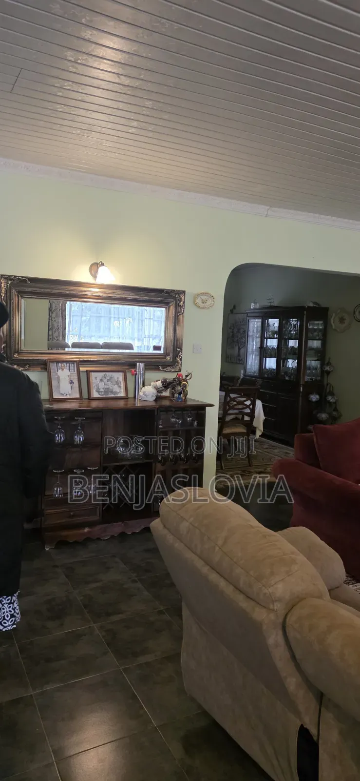Furnished 5bdrm House in Komarock for sale