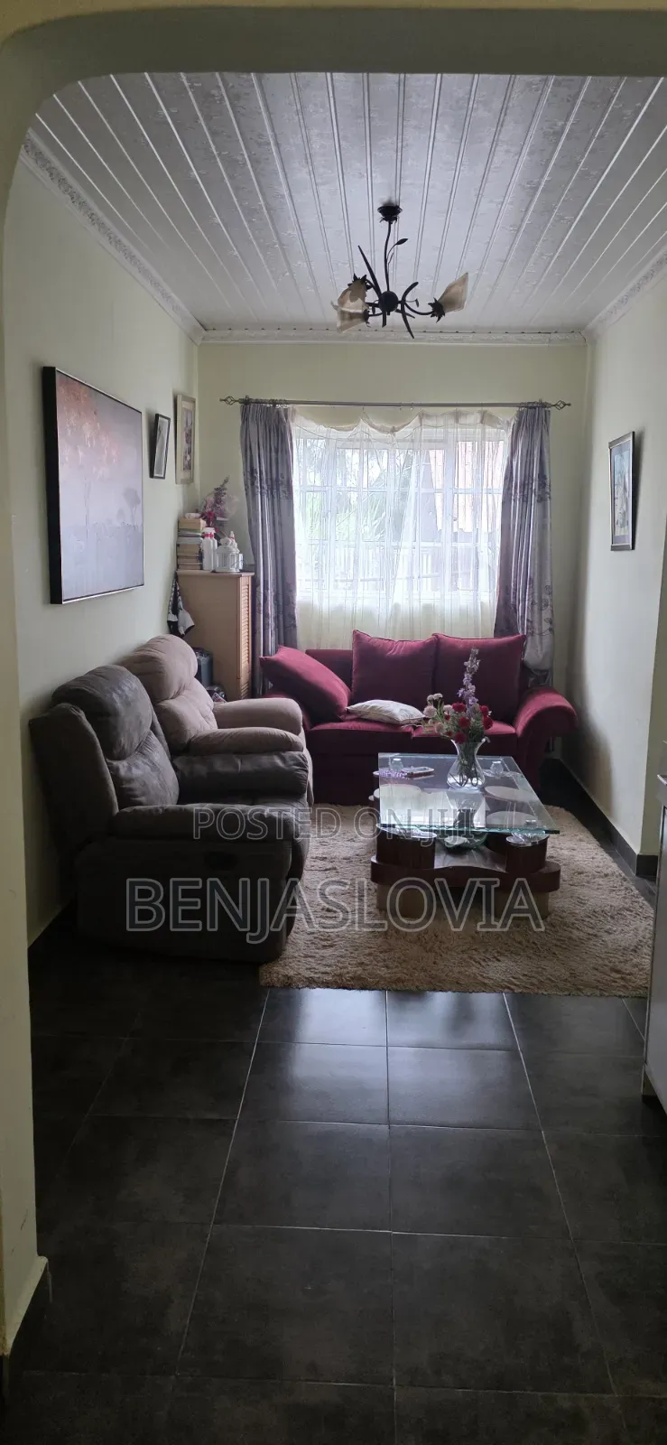 Furnished 5bdrm House in Komarock for sale