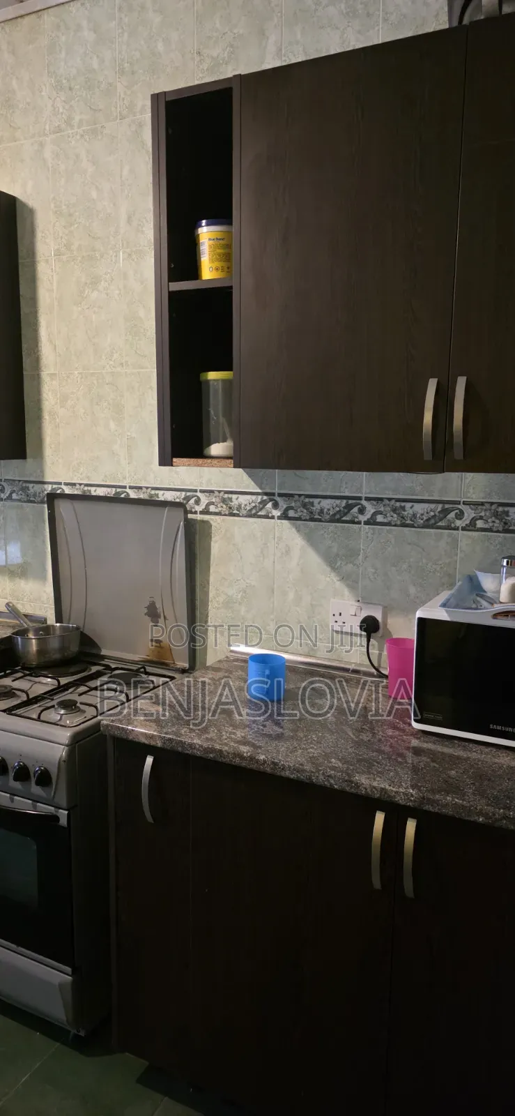 Furnished 5bdrm House in Komarock for sale