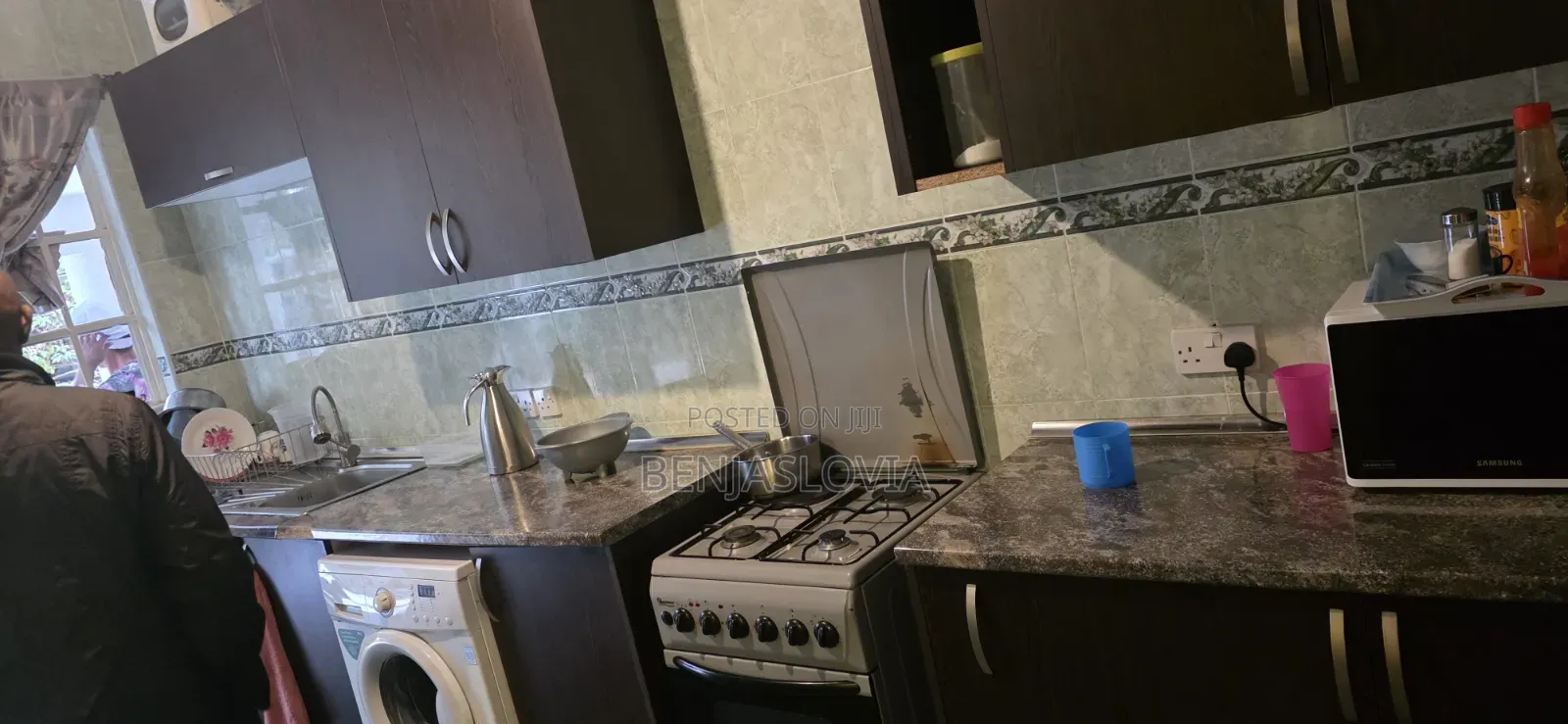 Furnished 5bdrm House in Komarock for sale