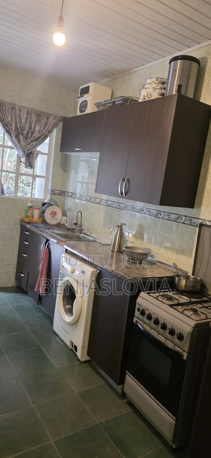 Furnished 5bdrm House in Komarock for sale