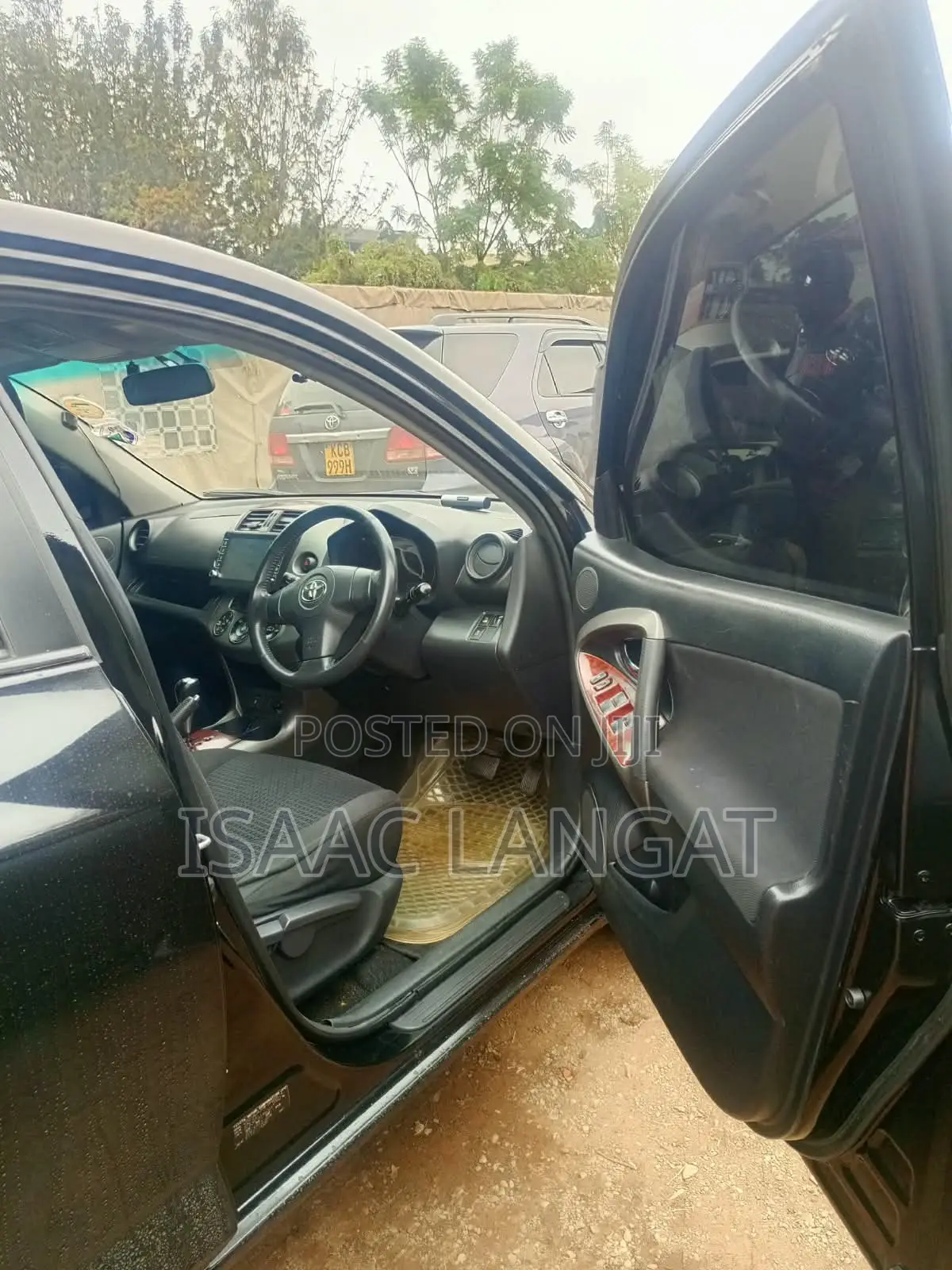 Toyota Vanguard 2010 Black