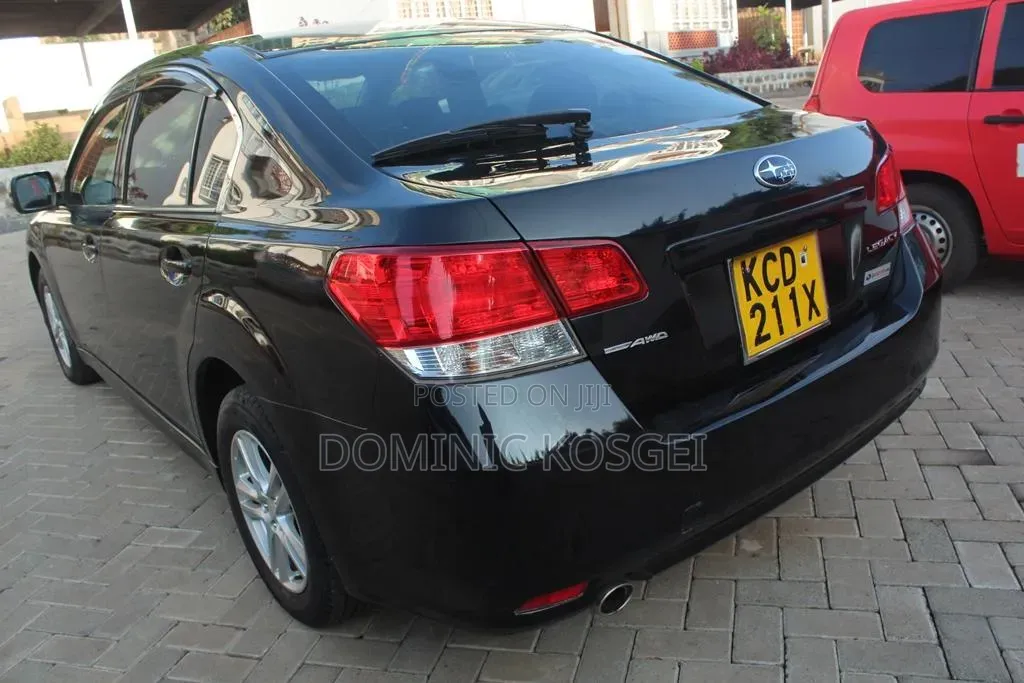 Subaru Legacy 2010 Black