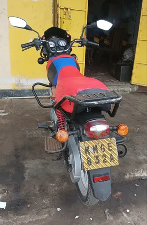 TVS HLX Plus ES 2023 Red