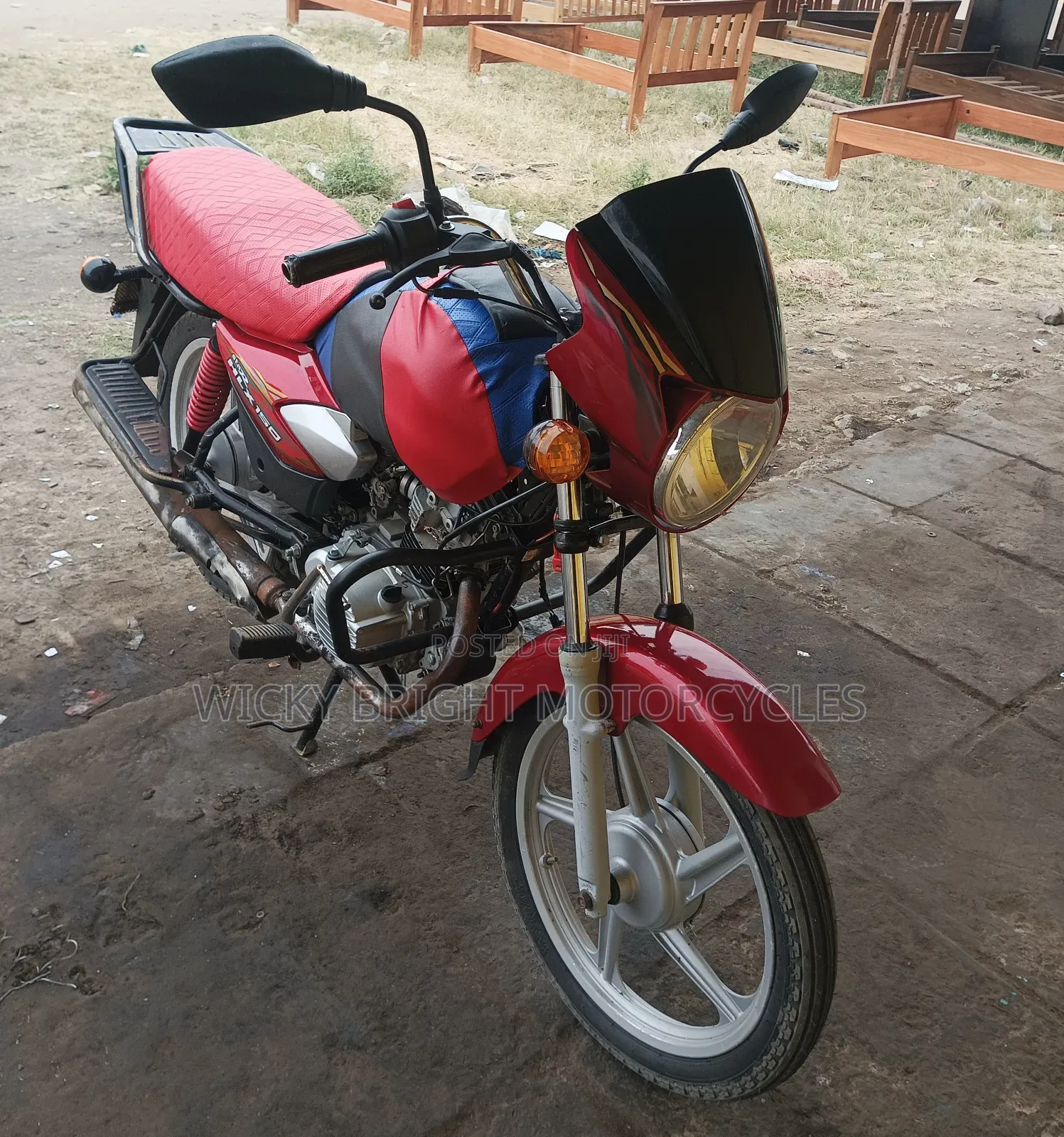 TVS HLX Plus ES 2023 Red