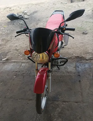 TVS HLX Plus ES 2023 Red