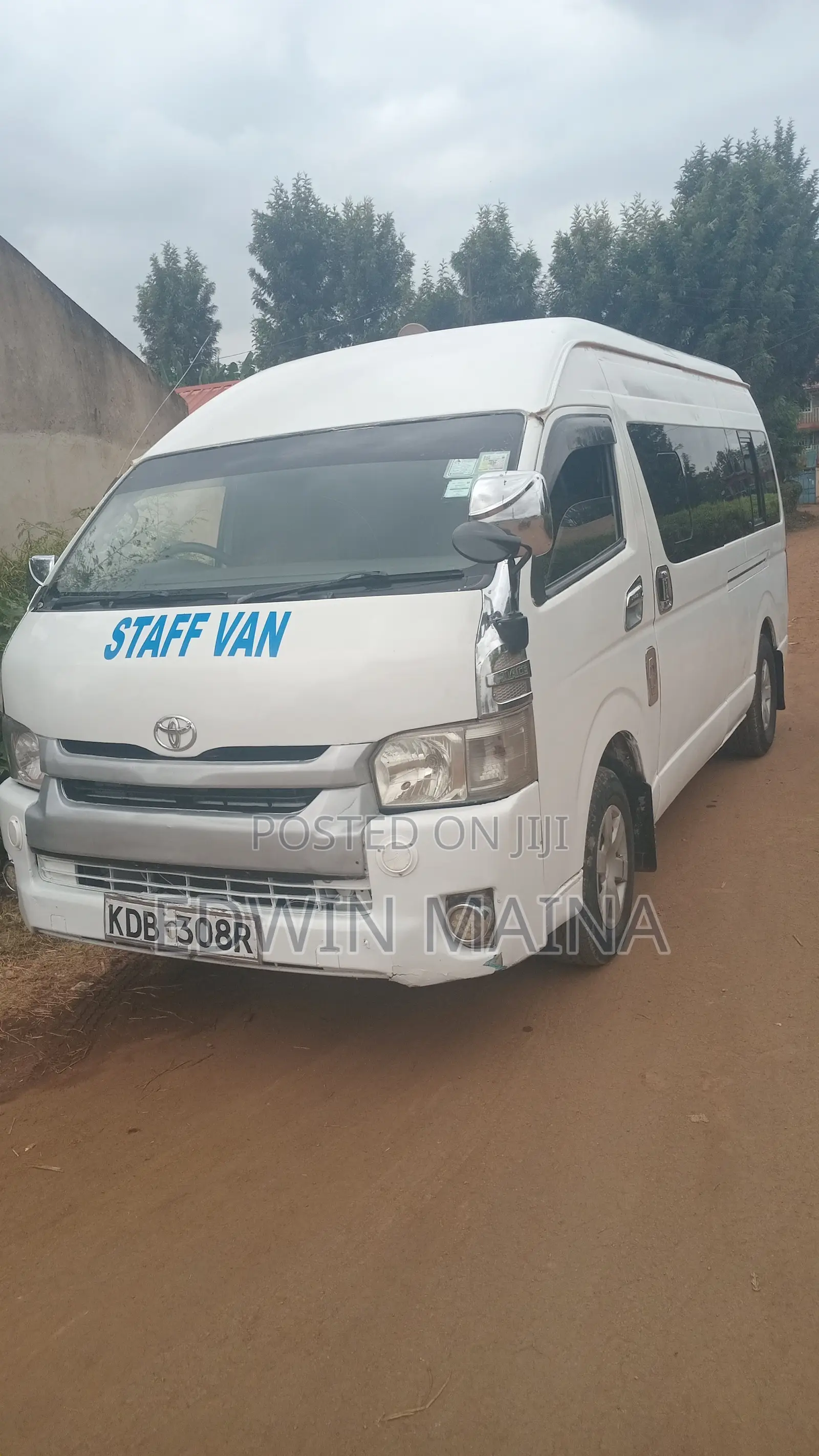 Toyota HiAce 2014 White