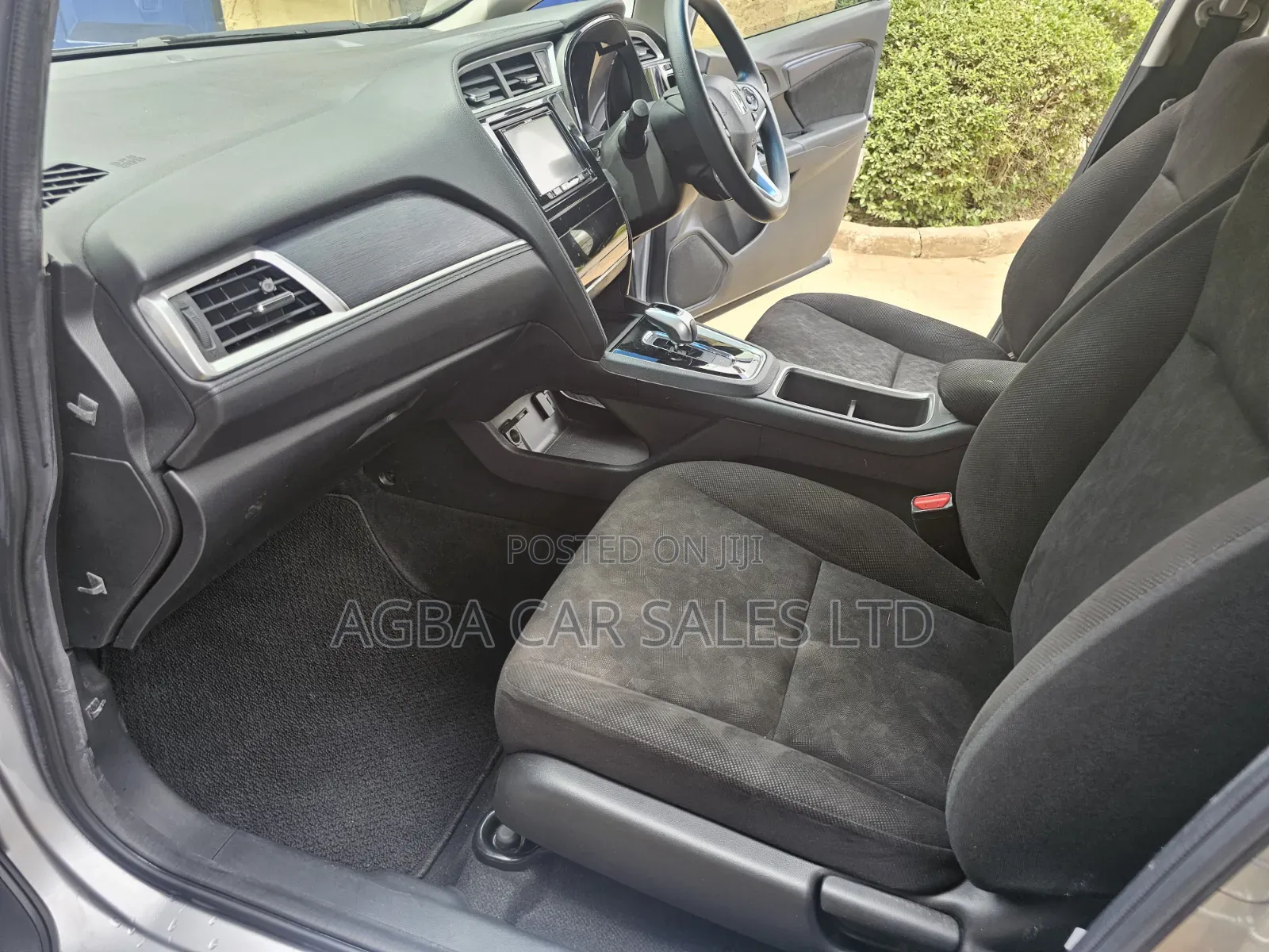 Honda Fit Shuttle 2019 Silver
