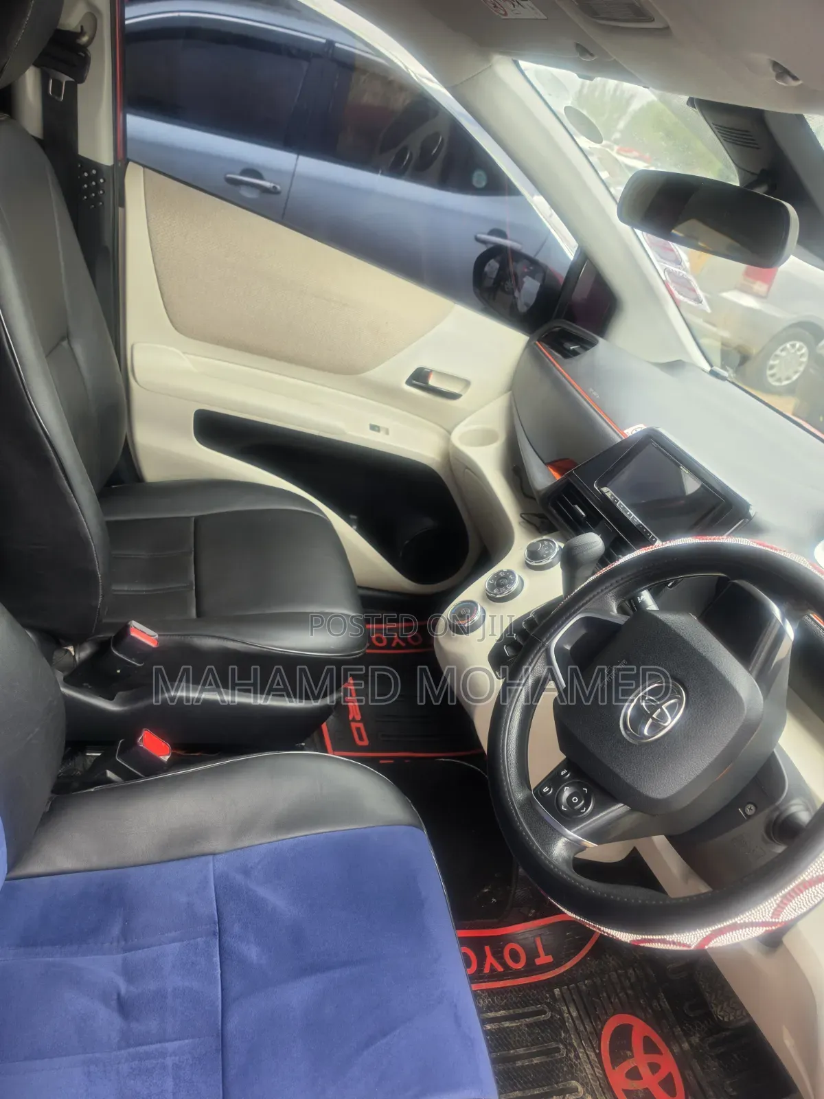Toyota Sienta 2018 Maroon