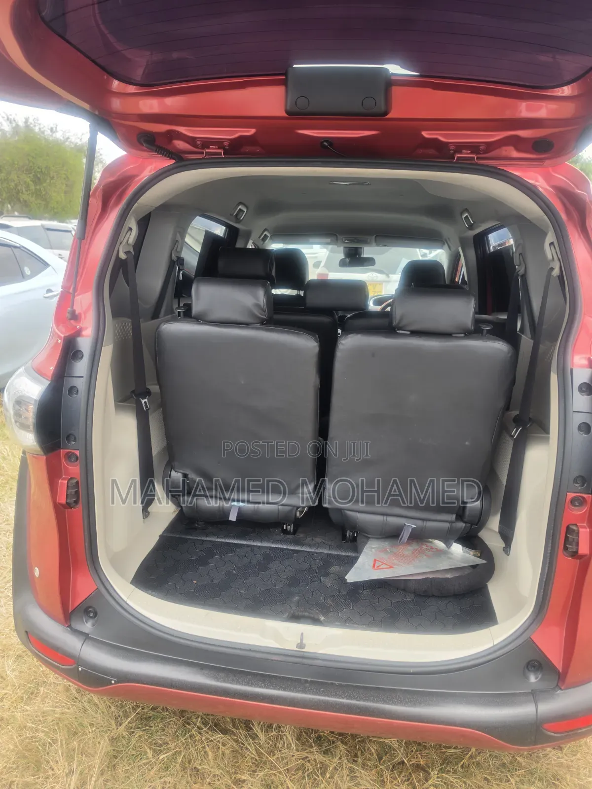 Toyota Sienta 2018 Maroon
